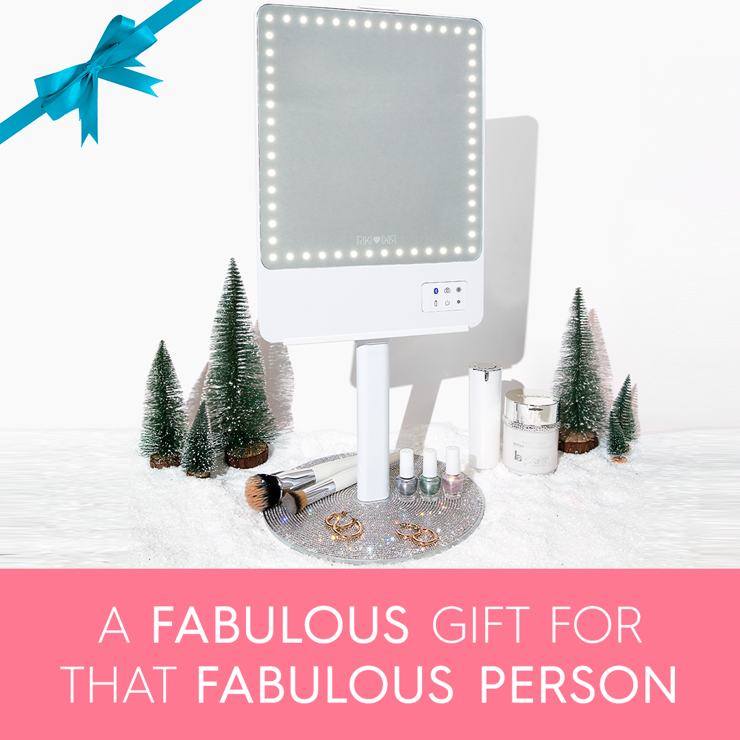 RIKI Skinny Vanity Stand, the best holiday gift for her